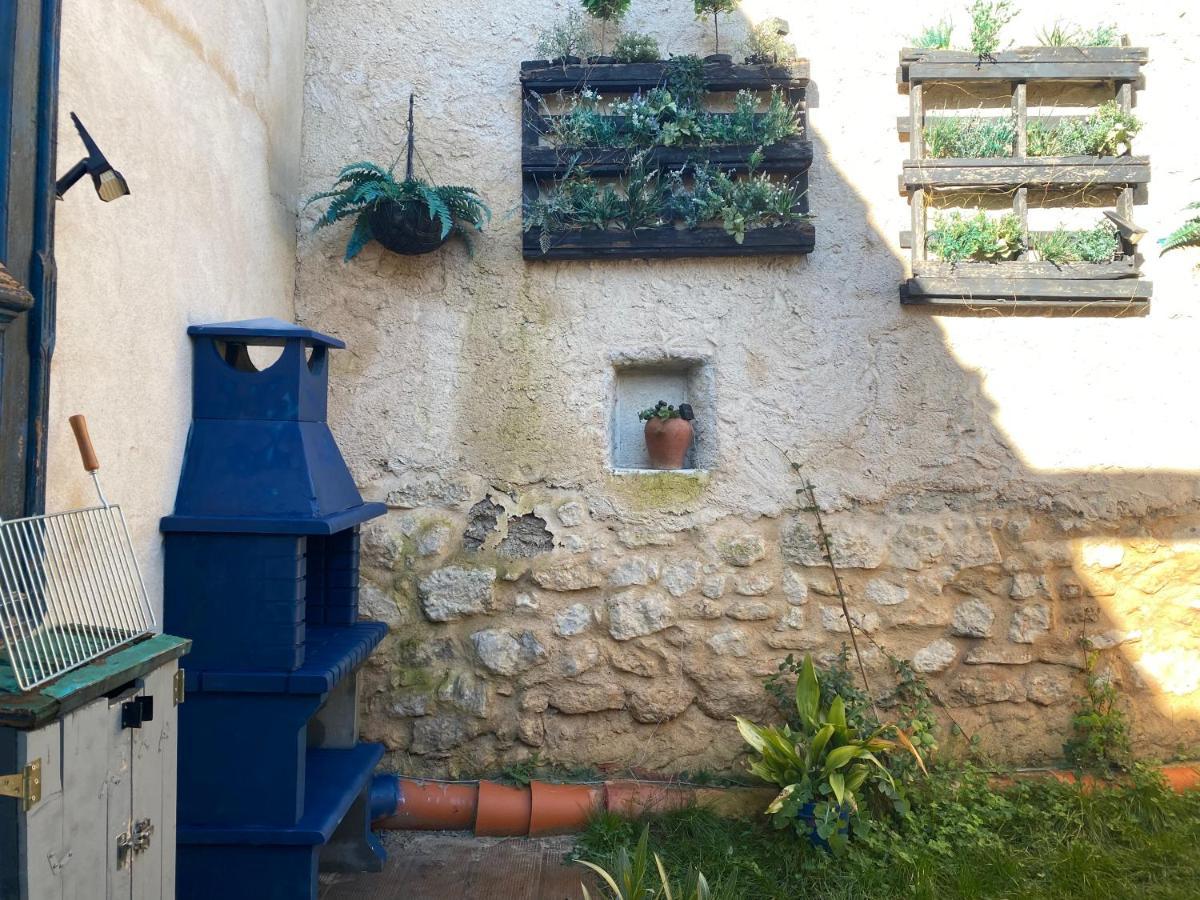 Casa Rural Atelier - Jardin Y Terraza Velliza Exterior foto